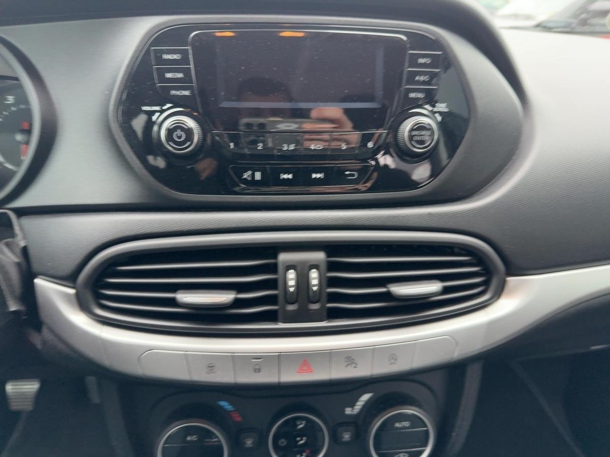 Fahrzeug-Bild 11