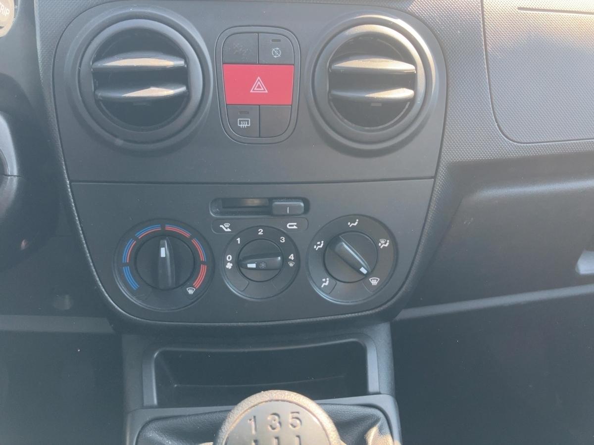 Fahrzeug-Bild 11