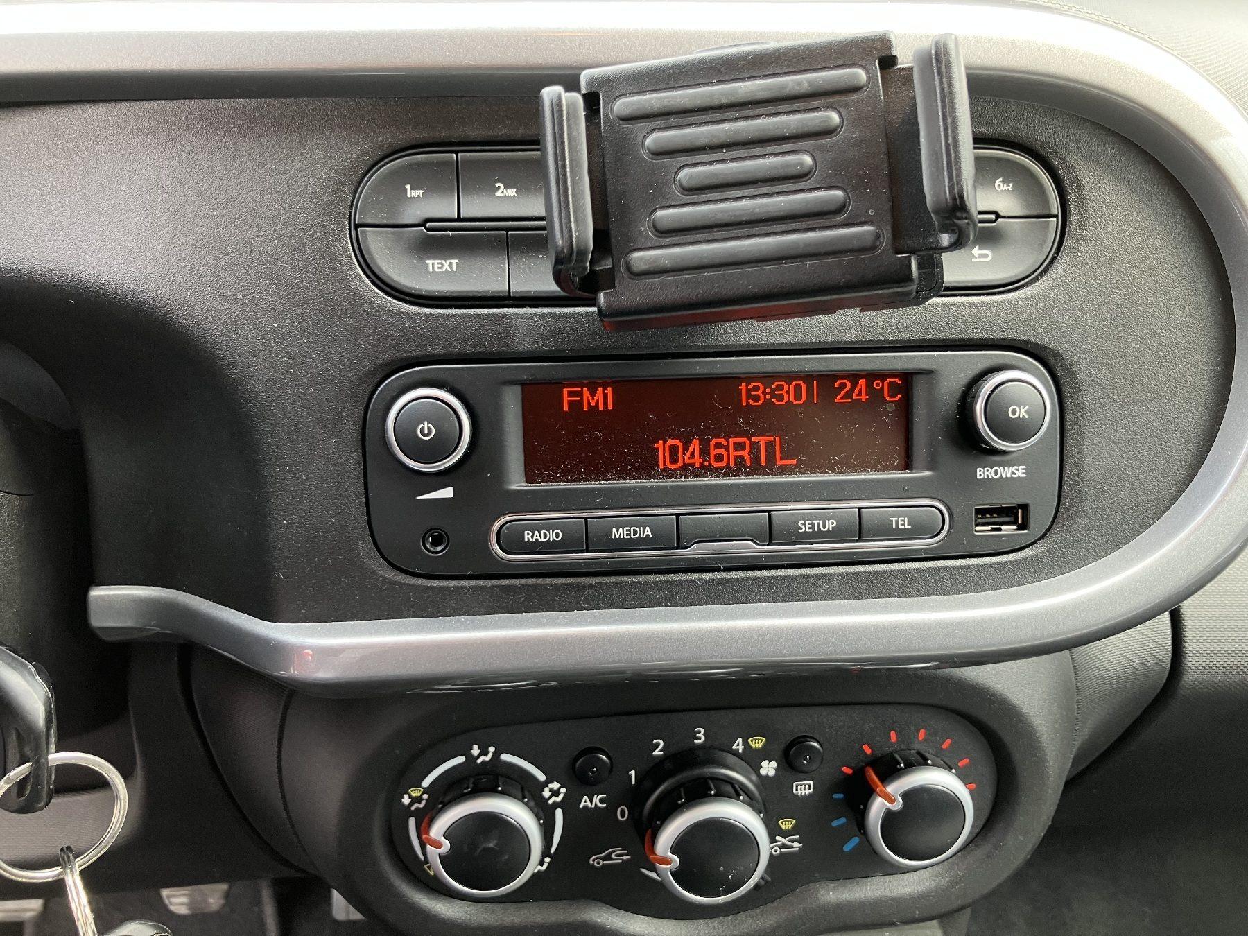 Fahrzeug-Bild 13