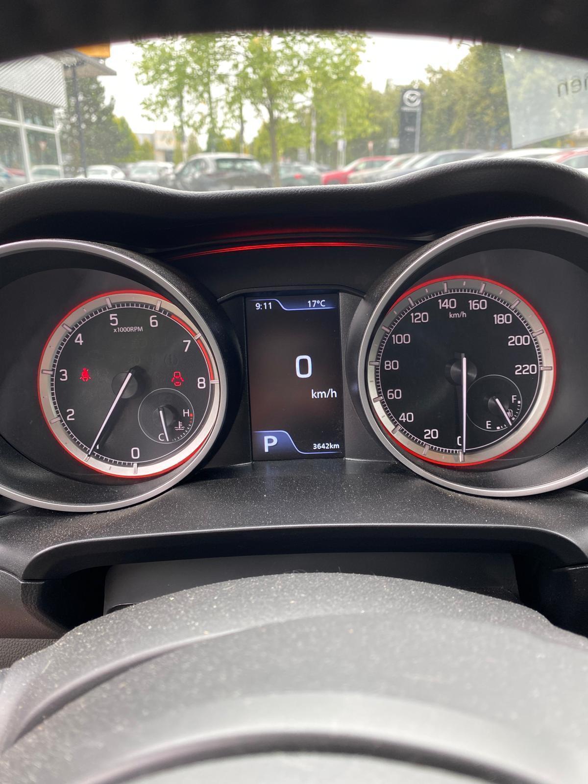 Fahrzeug-Bild 12