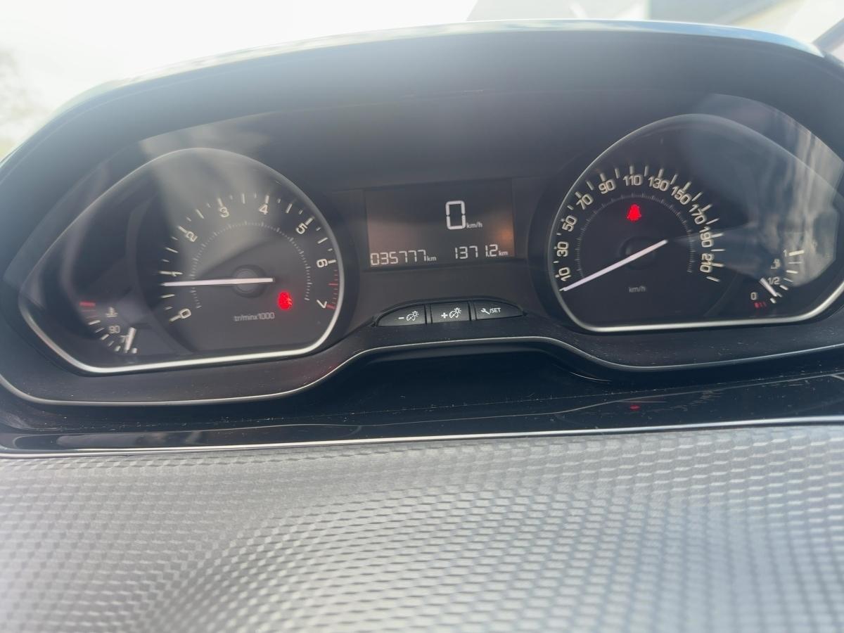 Fahrzeug-Bild 12