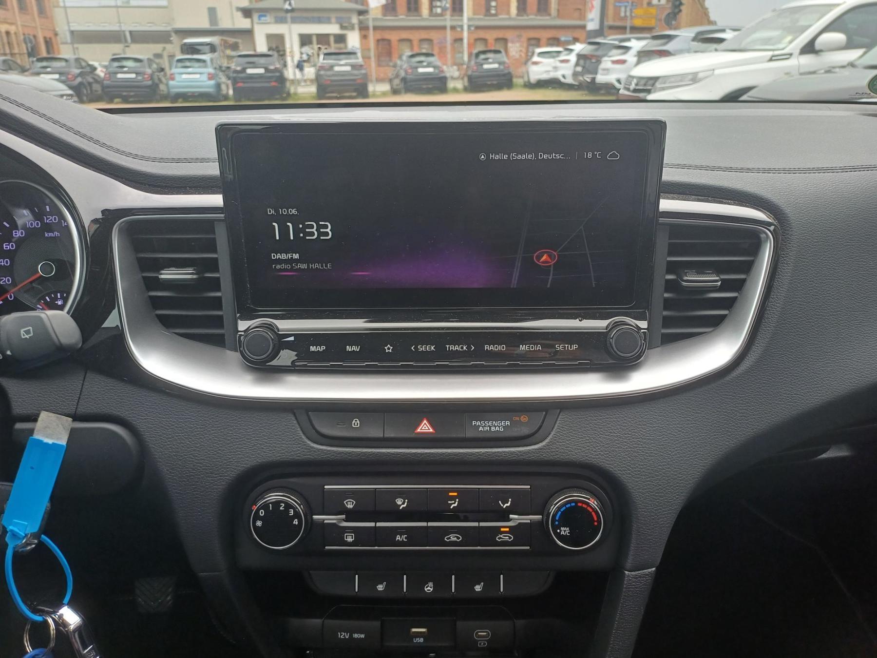 Fahrzeug-Bild 11