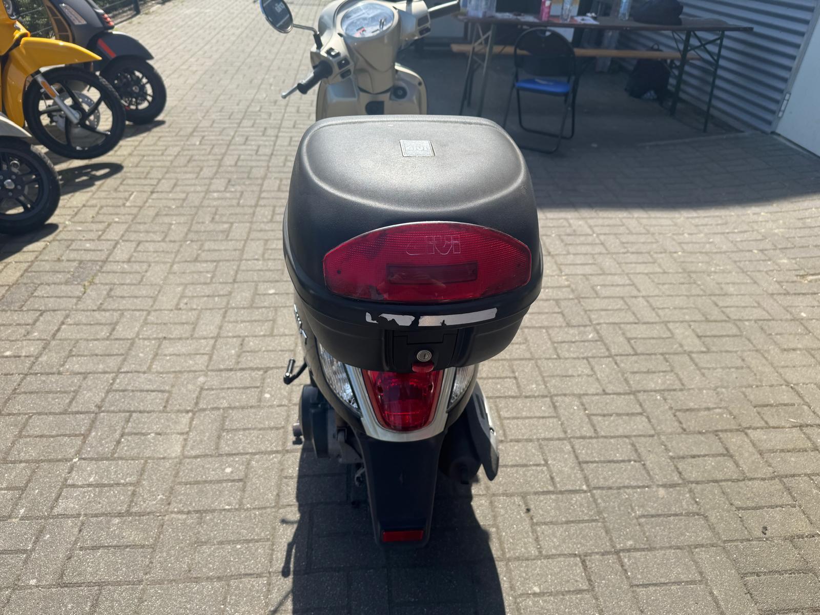 Fahrzeug-Bild 6