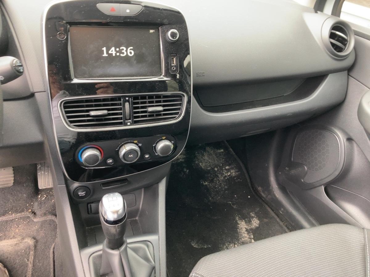 Fahrzeug-Bild 12