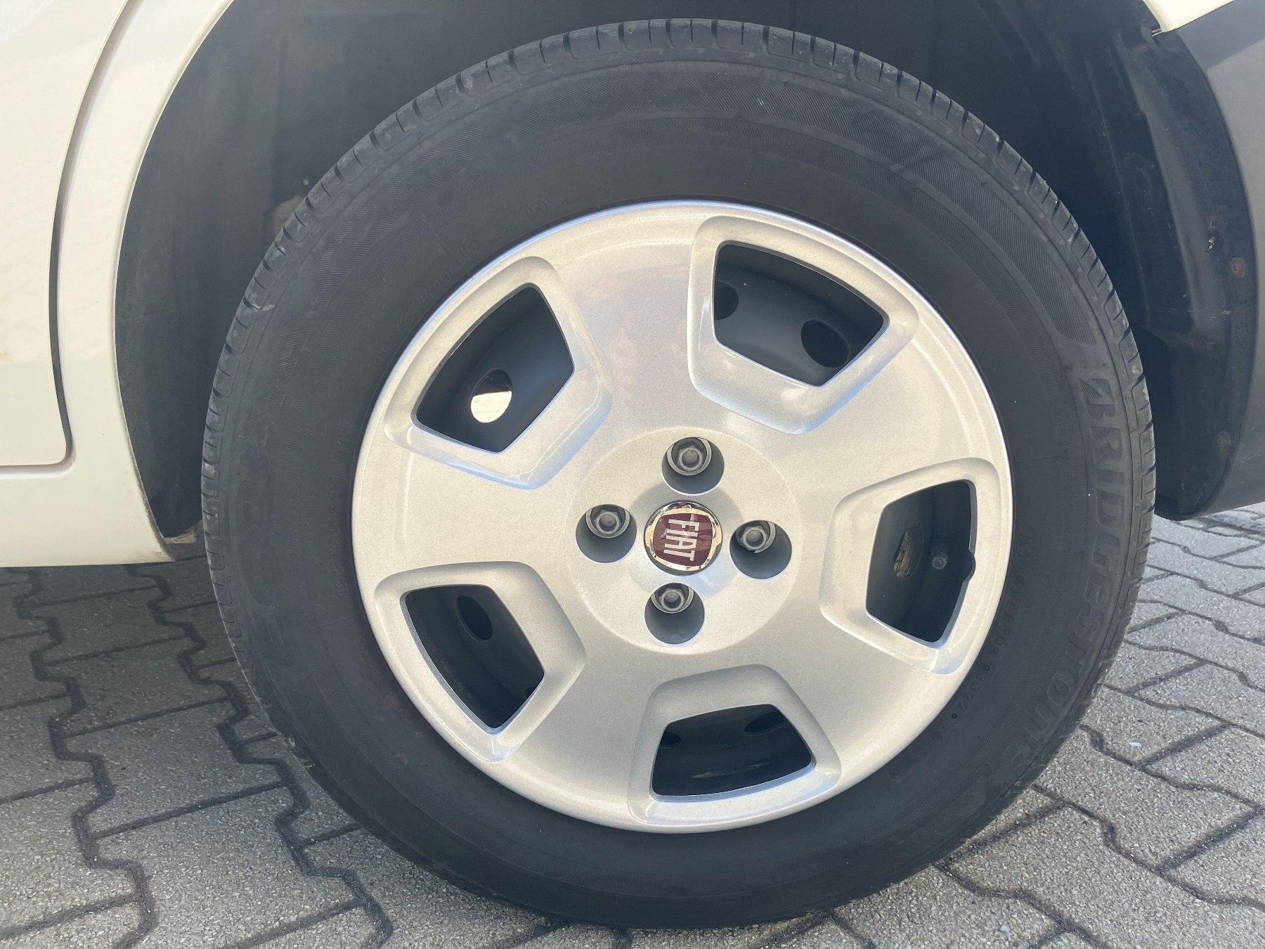 Fahrzeug-Bild 19