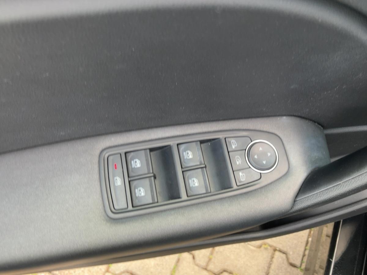 Fahrzeug-Bild 11