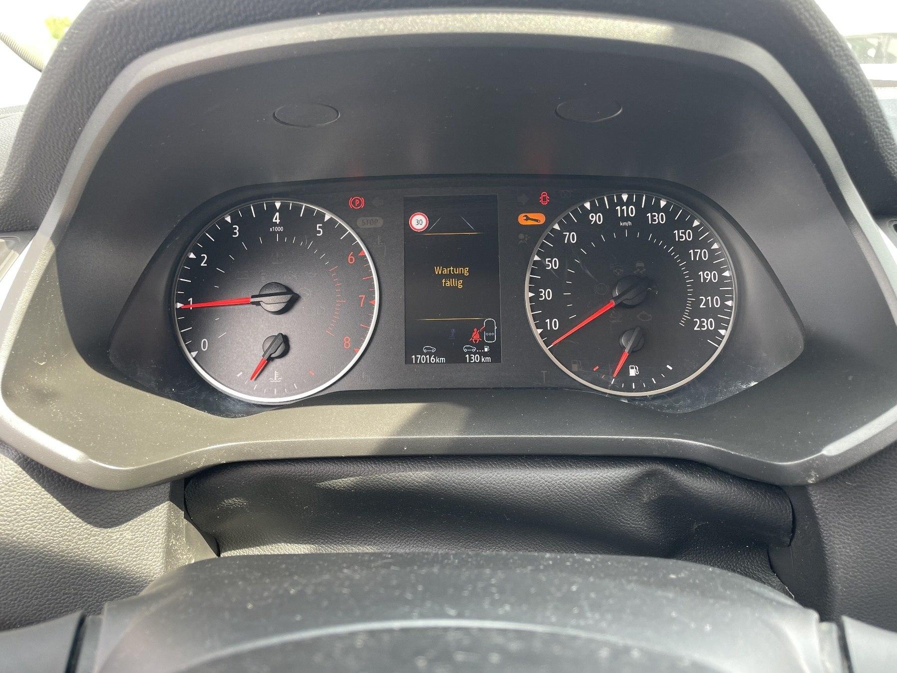 Fahrzeug-Bild 12