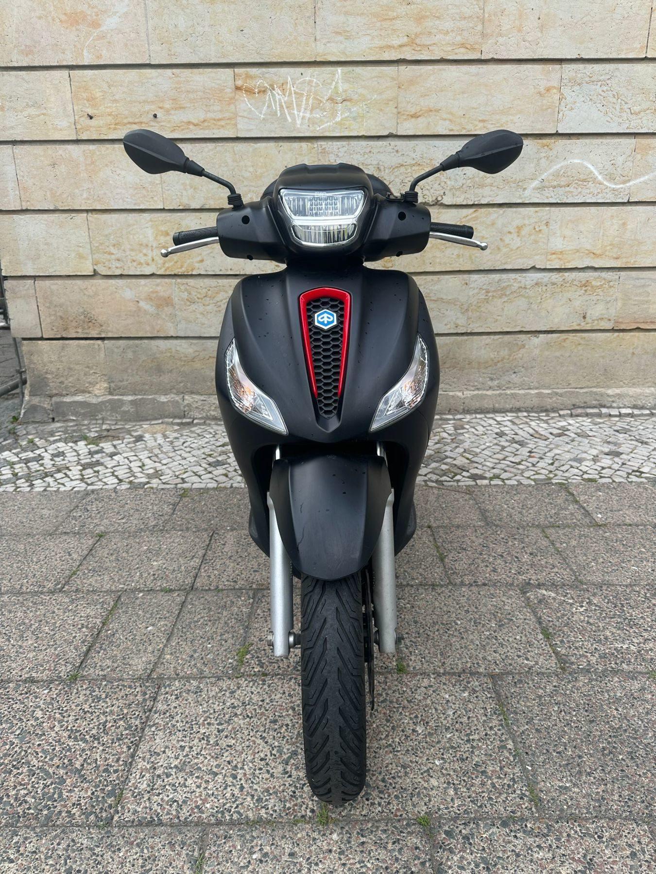 Piaggio Medley S 125