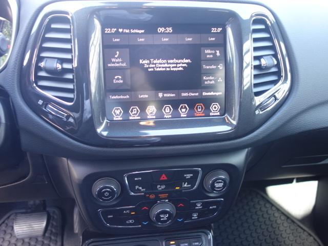 Fahrzeug-Bild 9