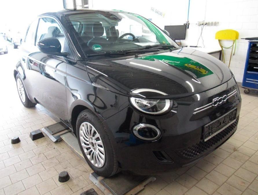 Fiat 500e Action 23,8kw Klima*PDC*190km Reichweite