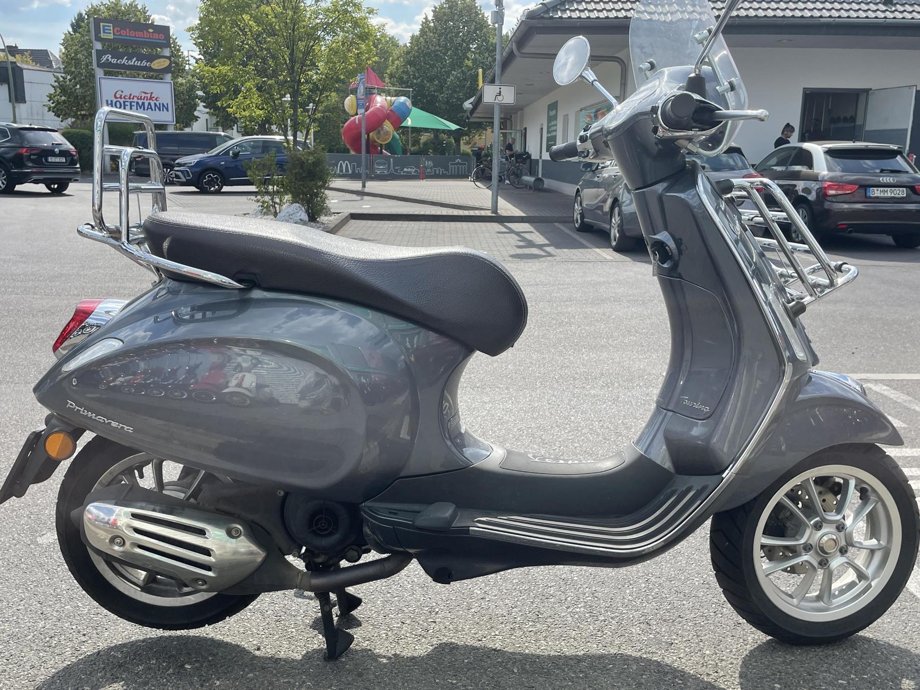 Vespa Primavera 50 Touring Gepäckträger vorne hinten