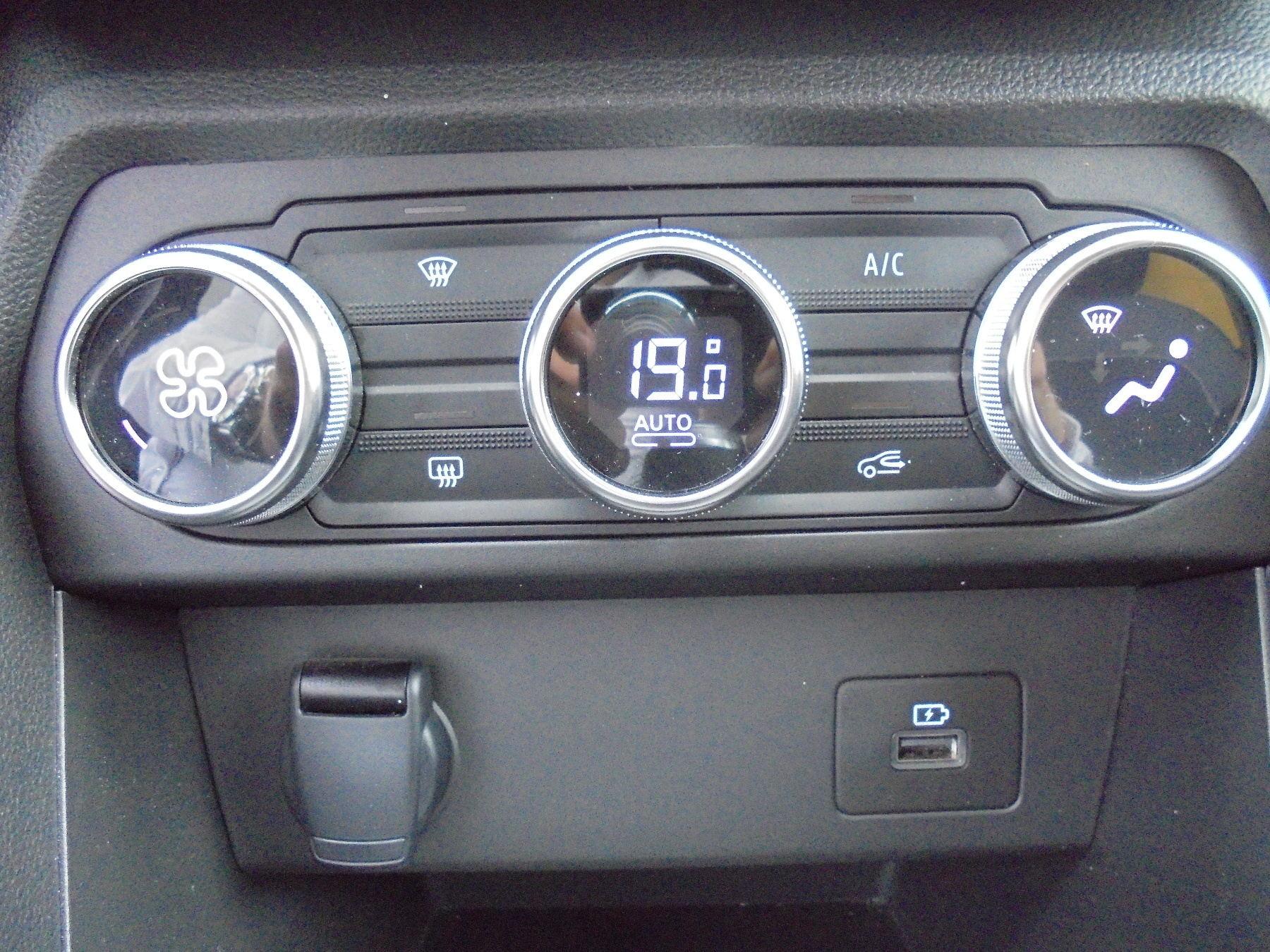 Fahrzeug-Bild 12