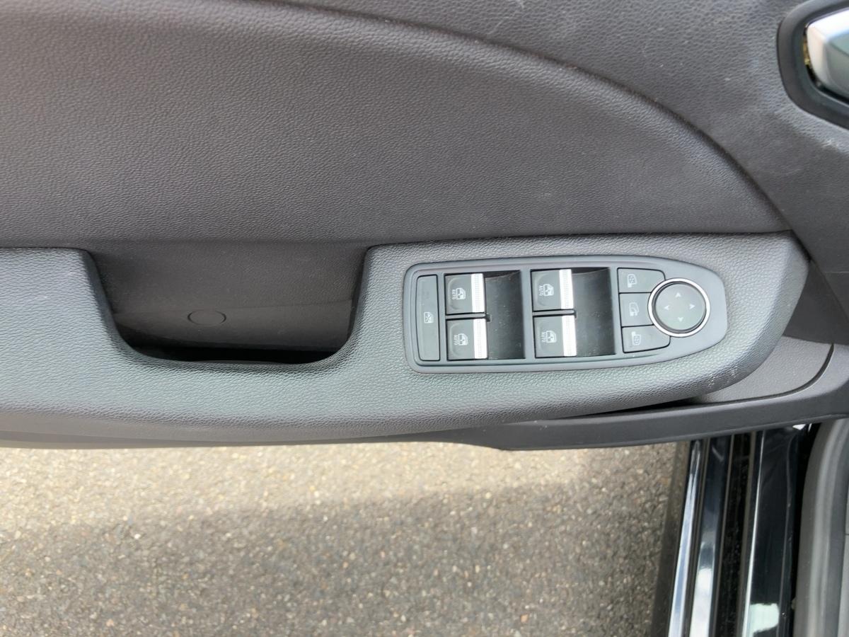 Fahrzeug-Bild 13