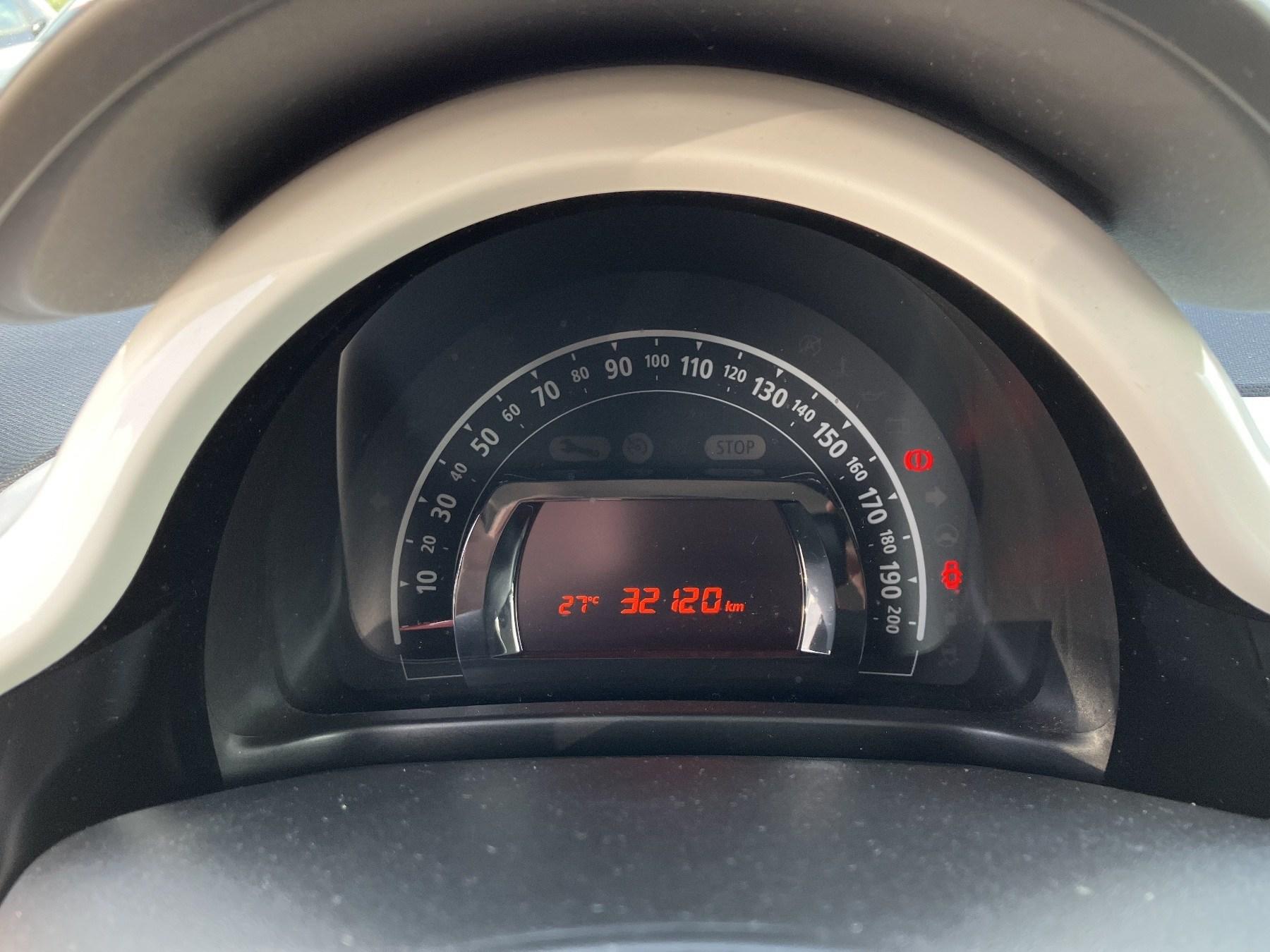 Fahrzeug-Bild 12