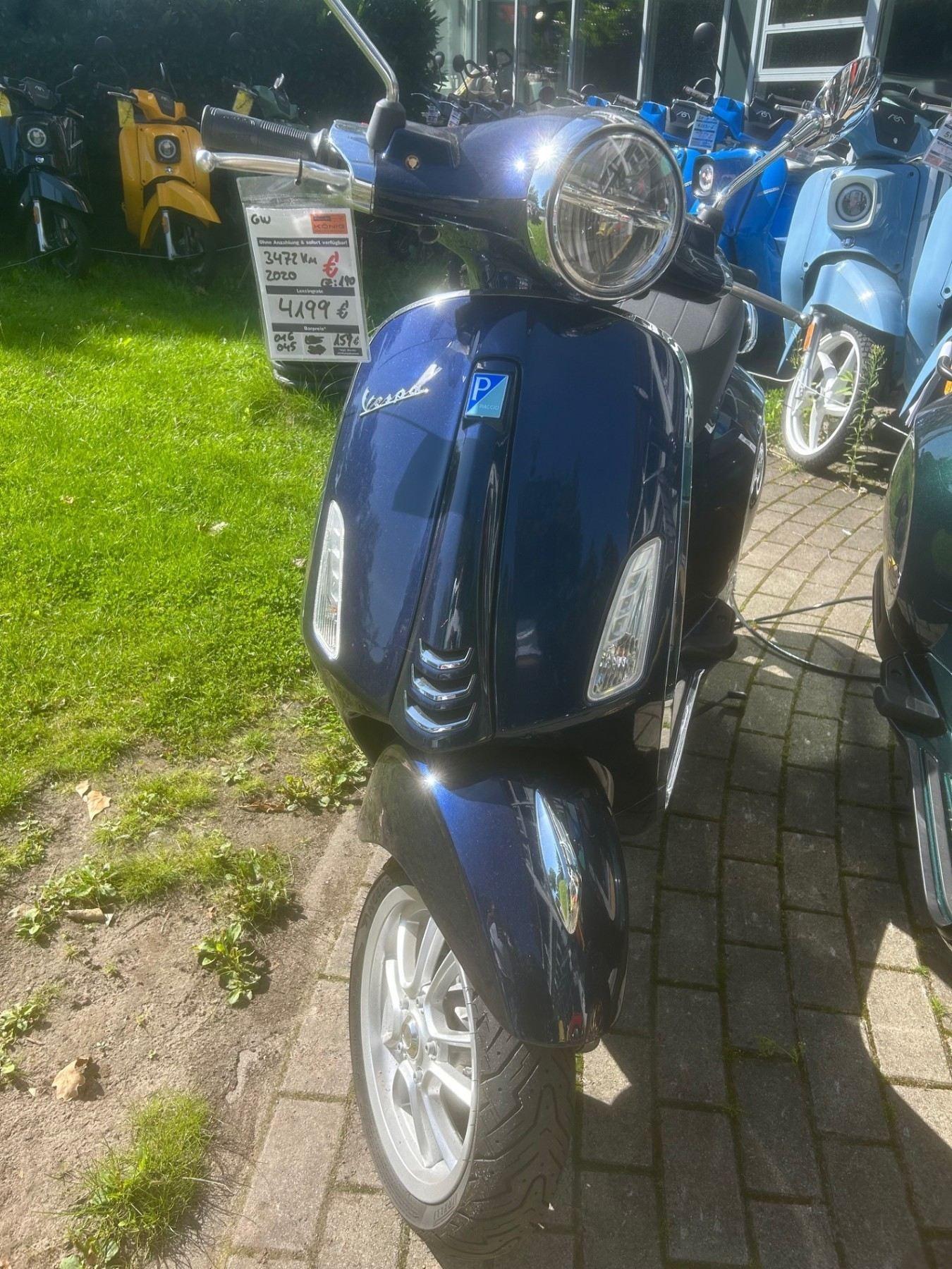 Vespa Primavera 125 E4 ABS BLU