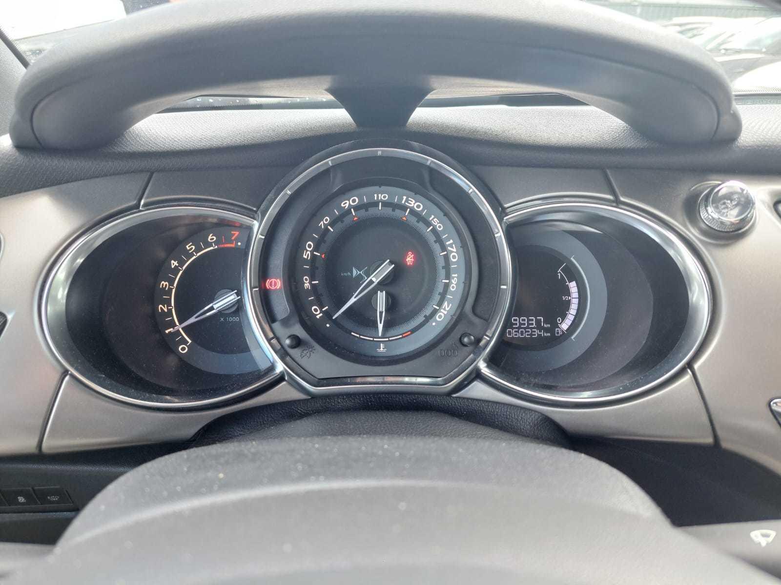 Fahrzeug-Bild 11