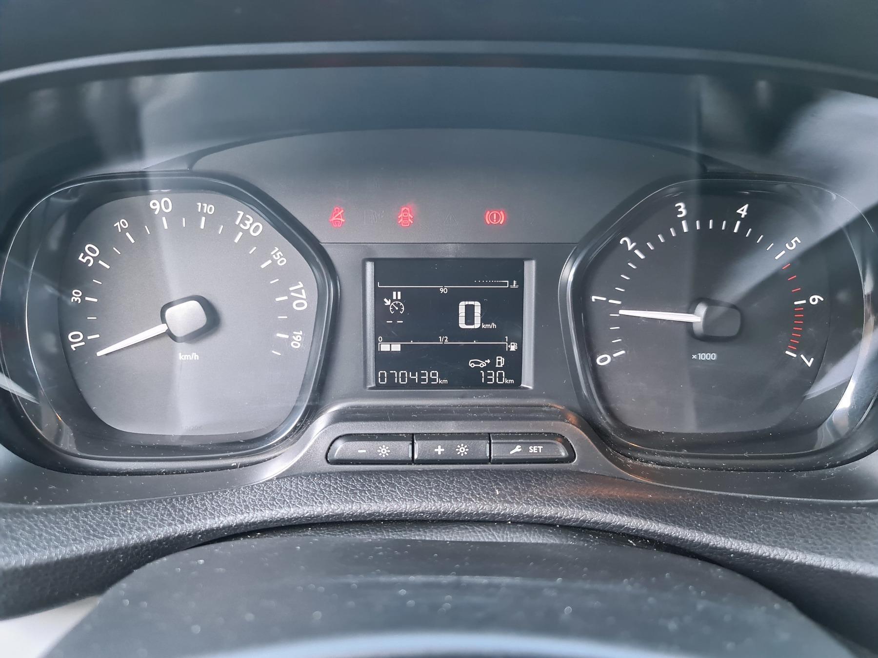 Fahrzeug-Bild 15