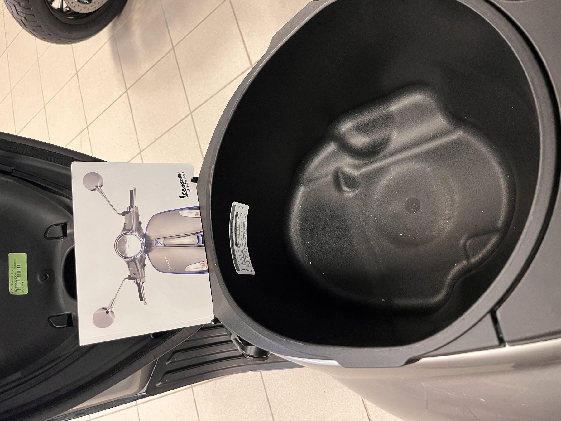 Fahrzeug-Bild 16