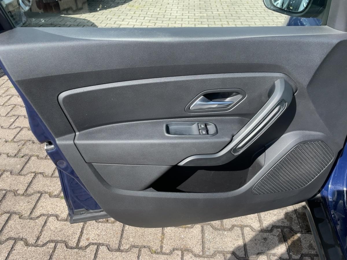 Fahrzeug-Bild 9