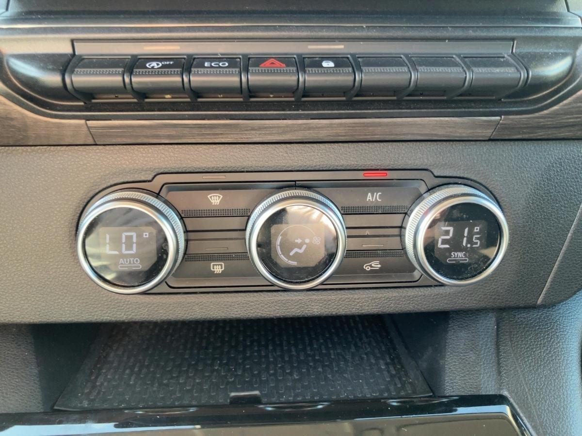 Fahrzeug-Bild 12