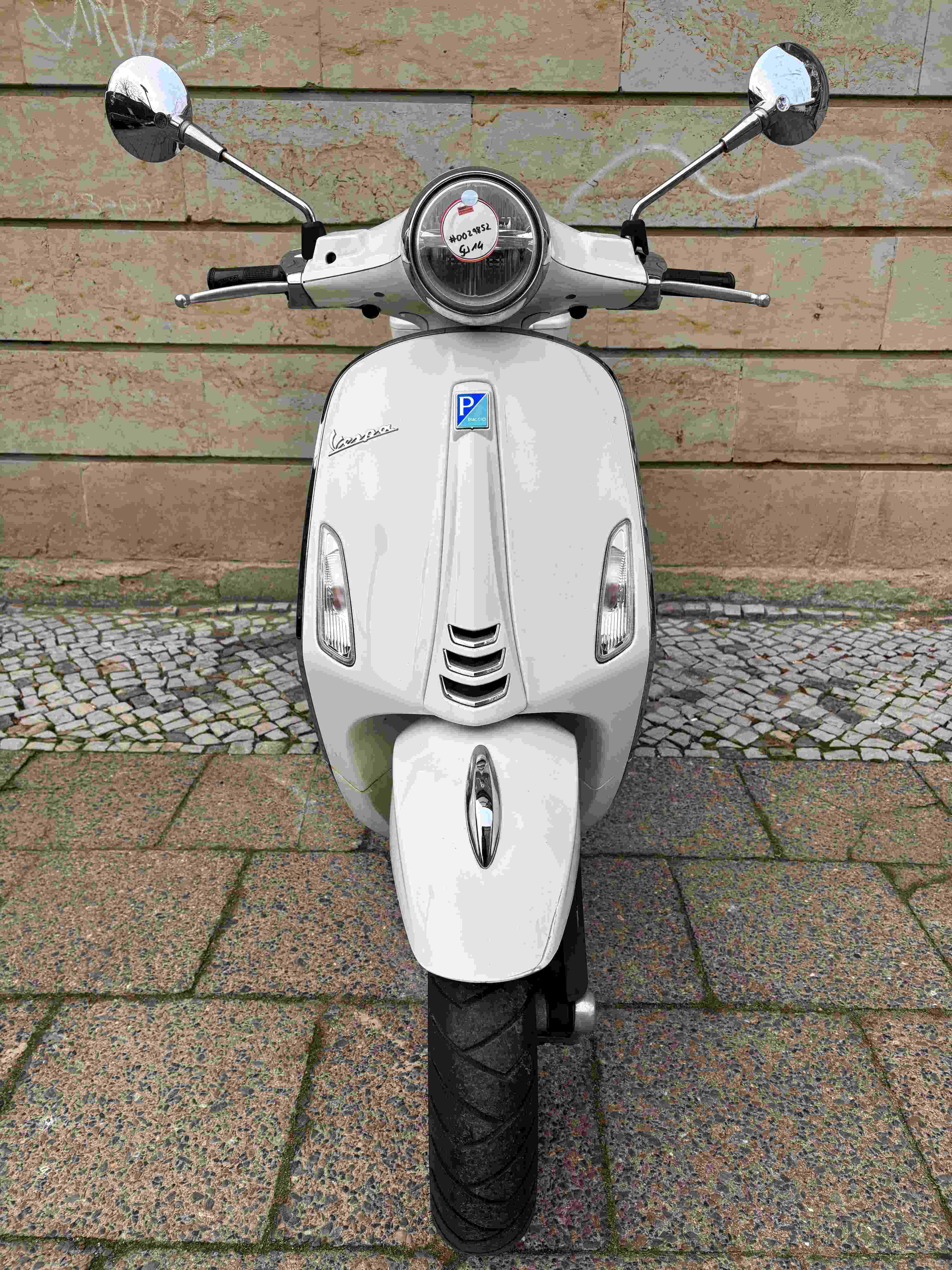 Vespa Primavera 50 LED USB ALU KAT