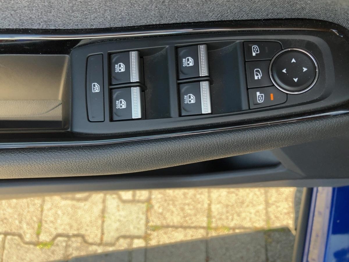 Fahrzeug-Bild 11