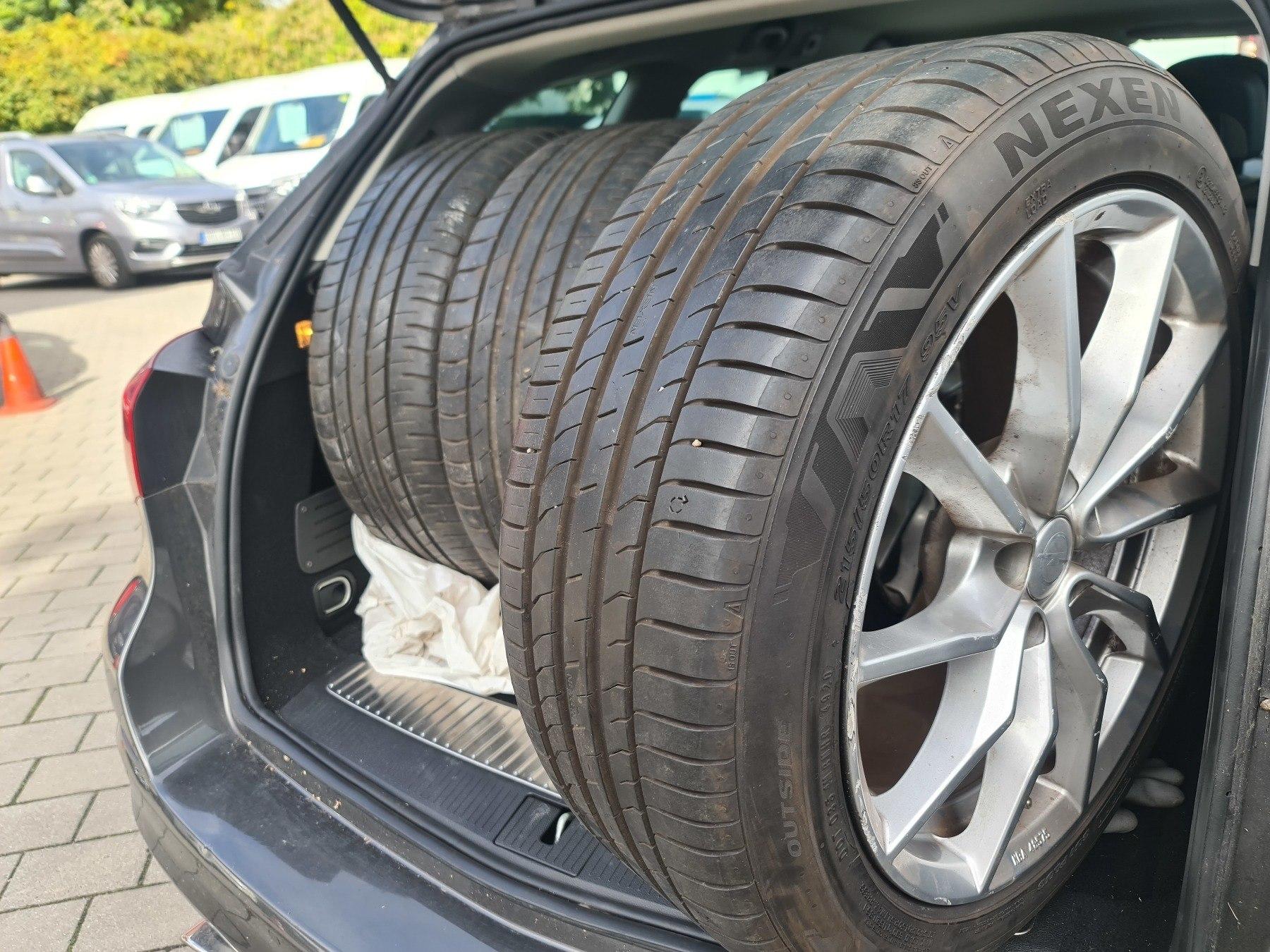 Fahrzeug-Bild 9