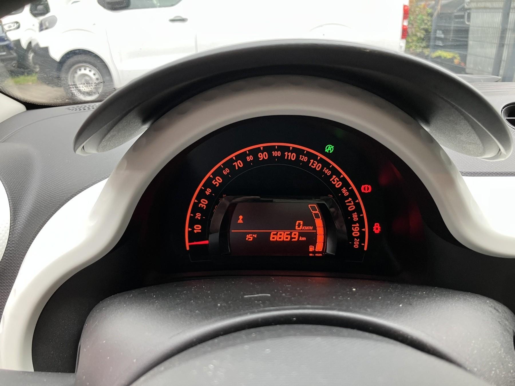 Fahrzeug-Bild 12