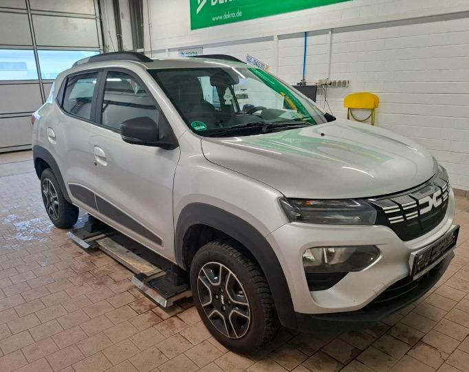 Dacia Spring Essential 45