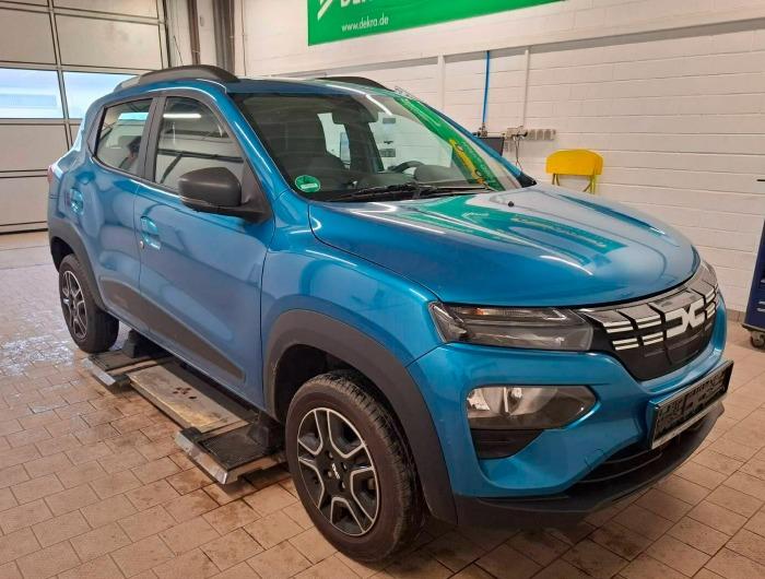 Dacia Spring Essential 45