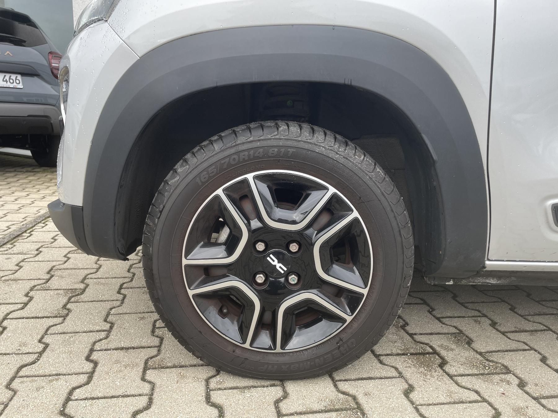 Fahrzeug-Bild 14