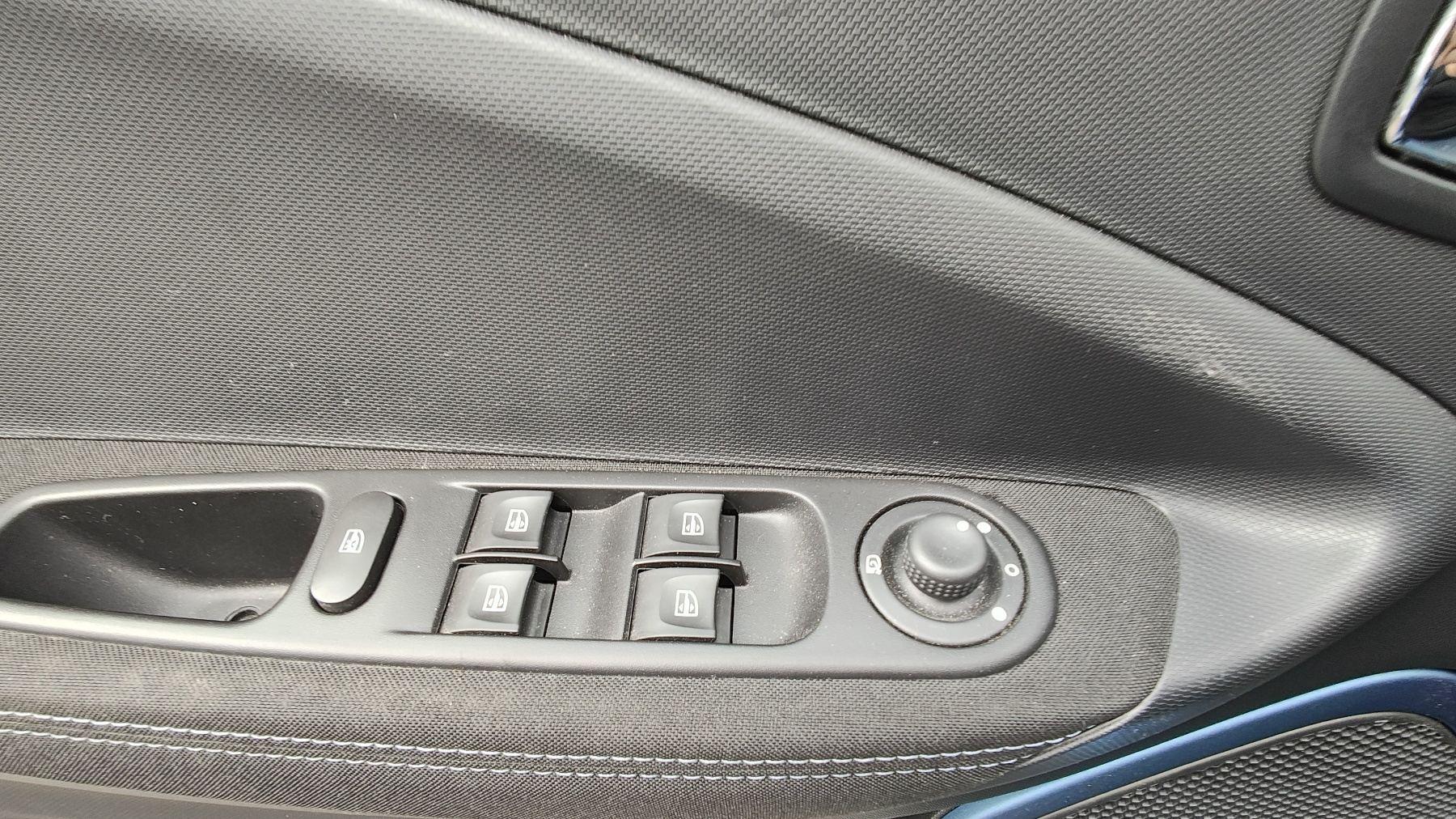 Fahrzeug-Bild 13