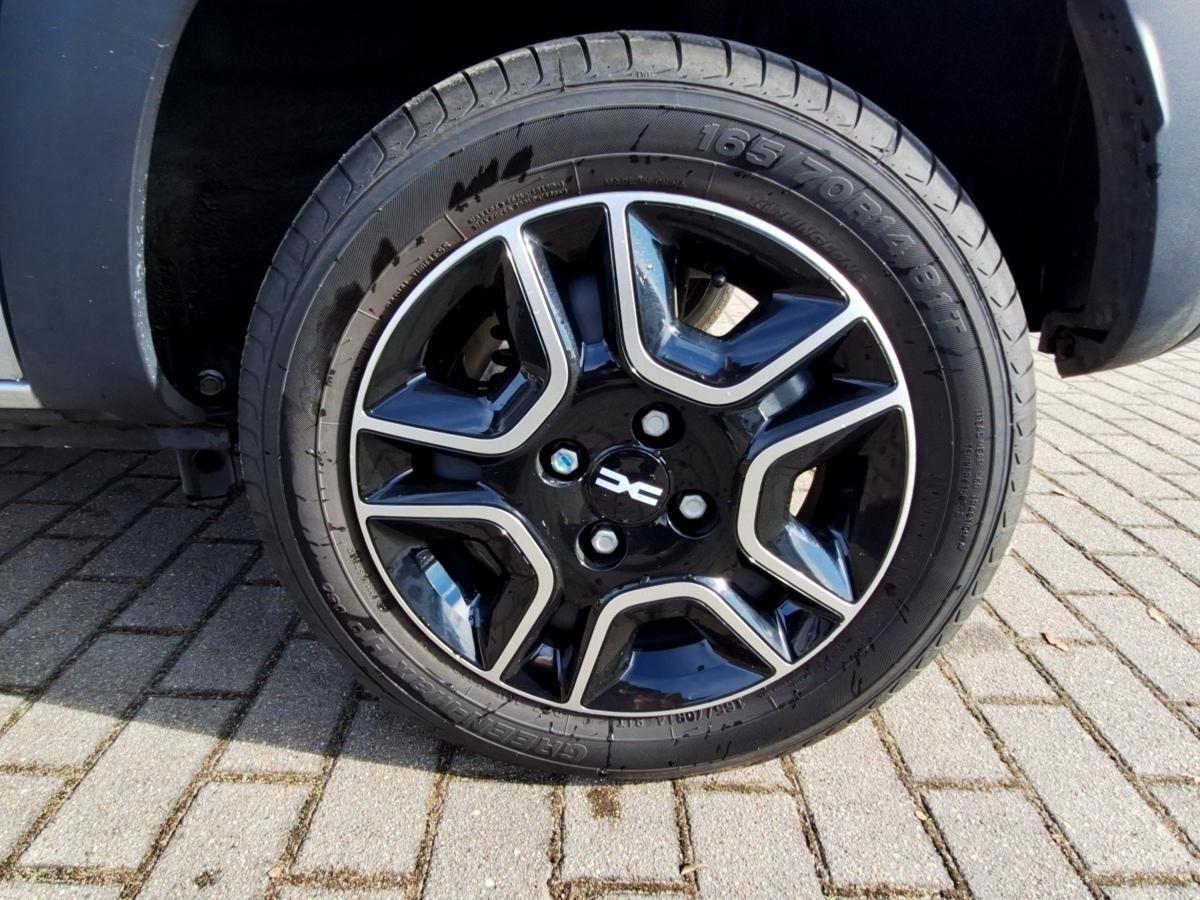 Fahrzeug-Bild 12