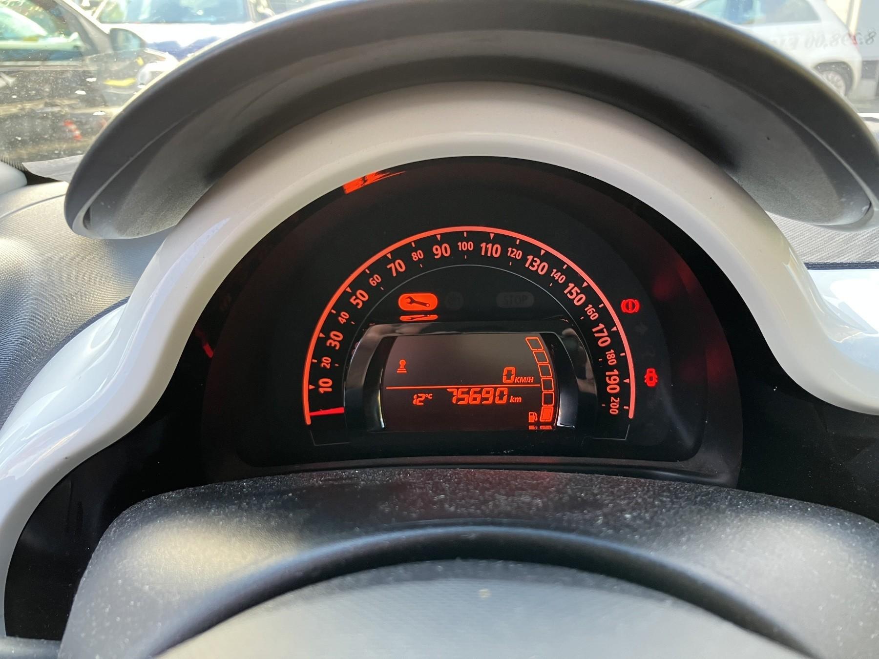 Fahrzeug-Bild 12