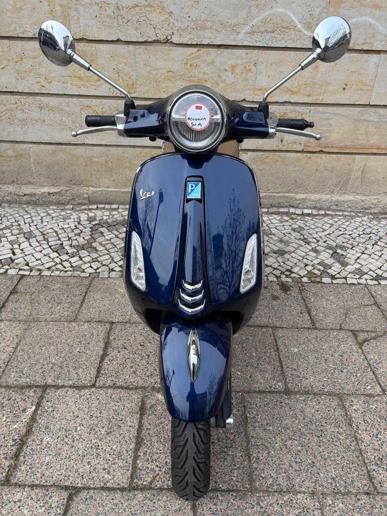 Vespa Primavera 125 E4 ABS Blau Energia