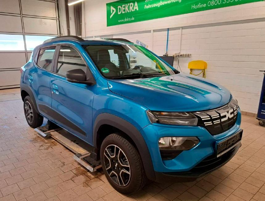 Dacia Spring Essential 45