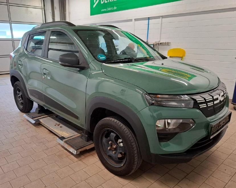 Dacia Spring Essential 45