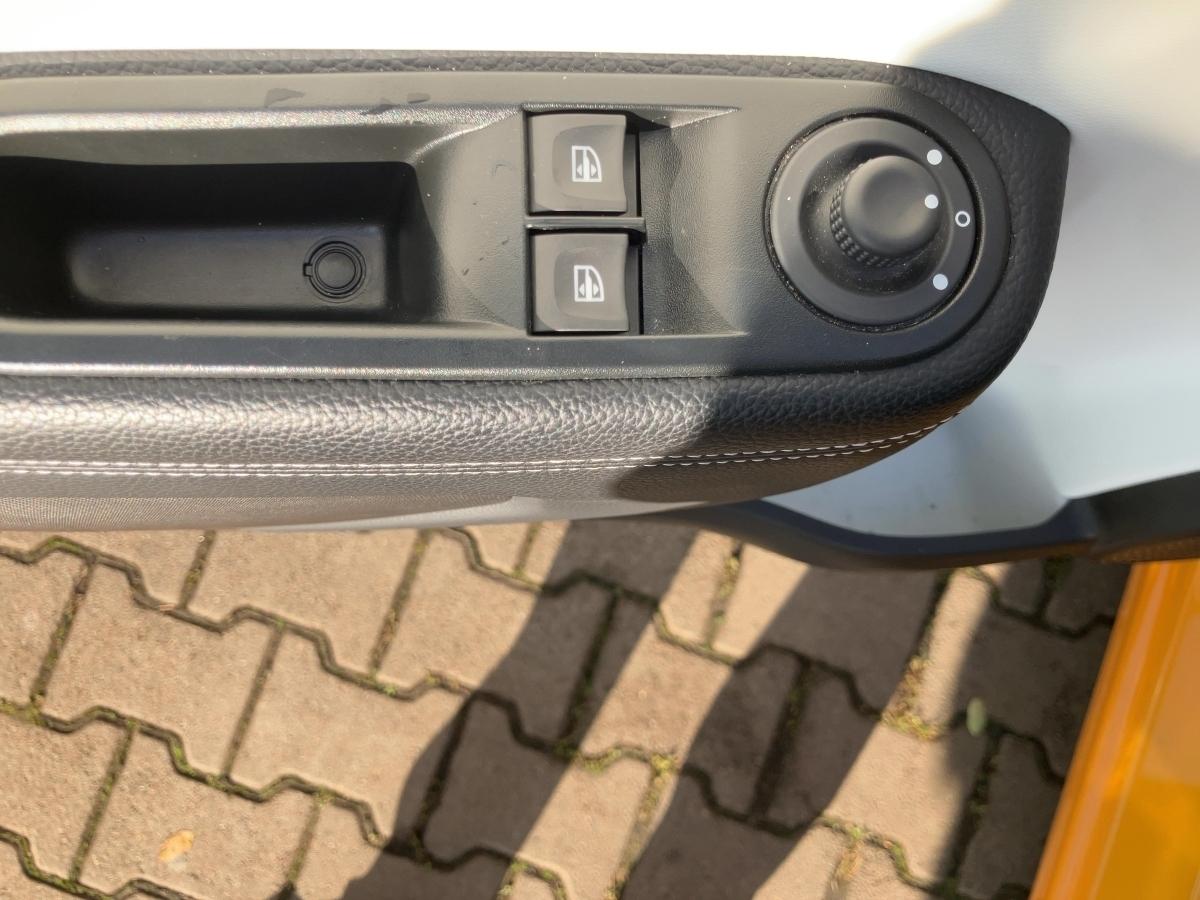 Fahrzeug-Bild 12