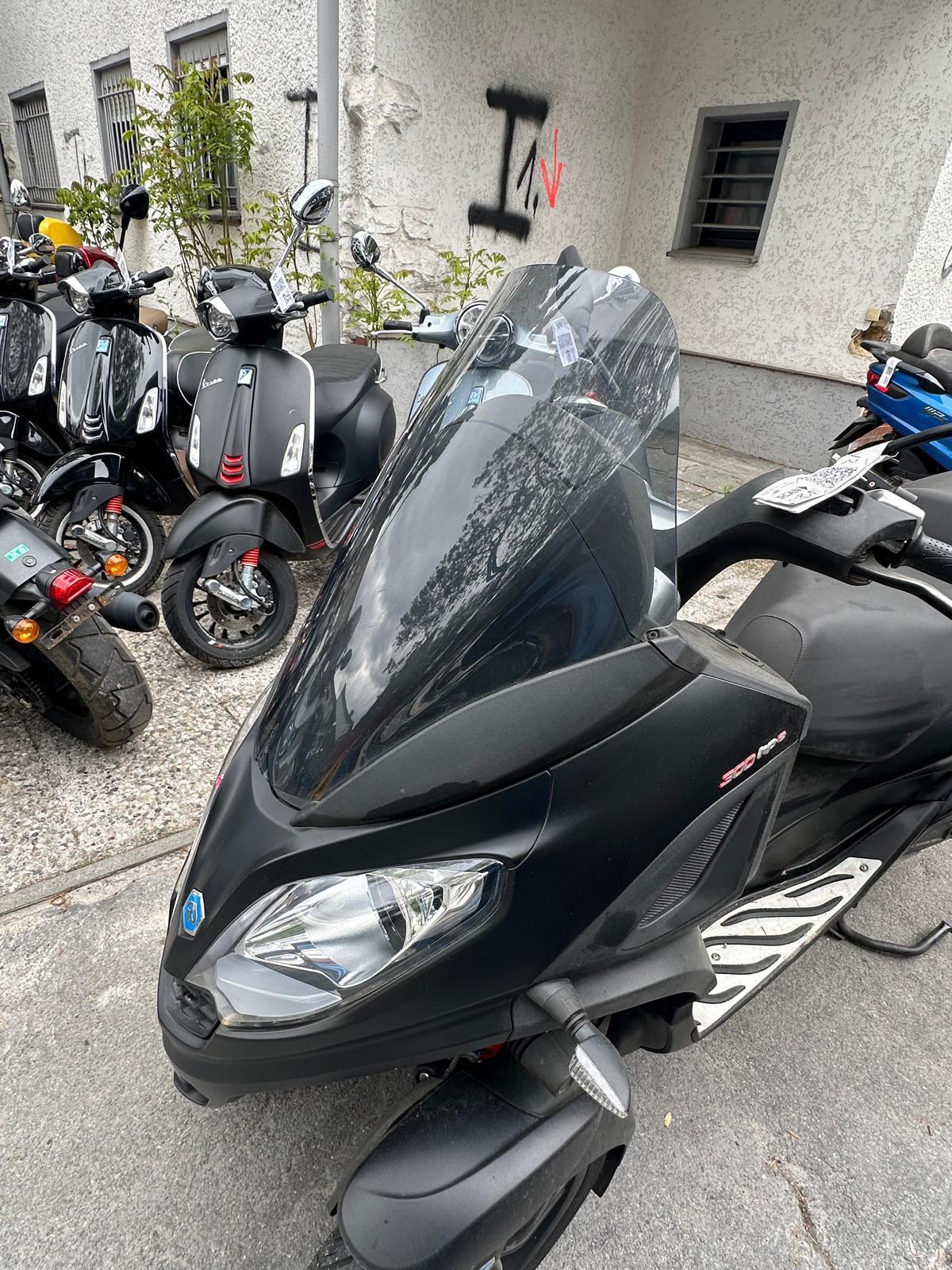 Fahrzeug-Bild 12