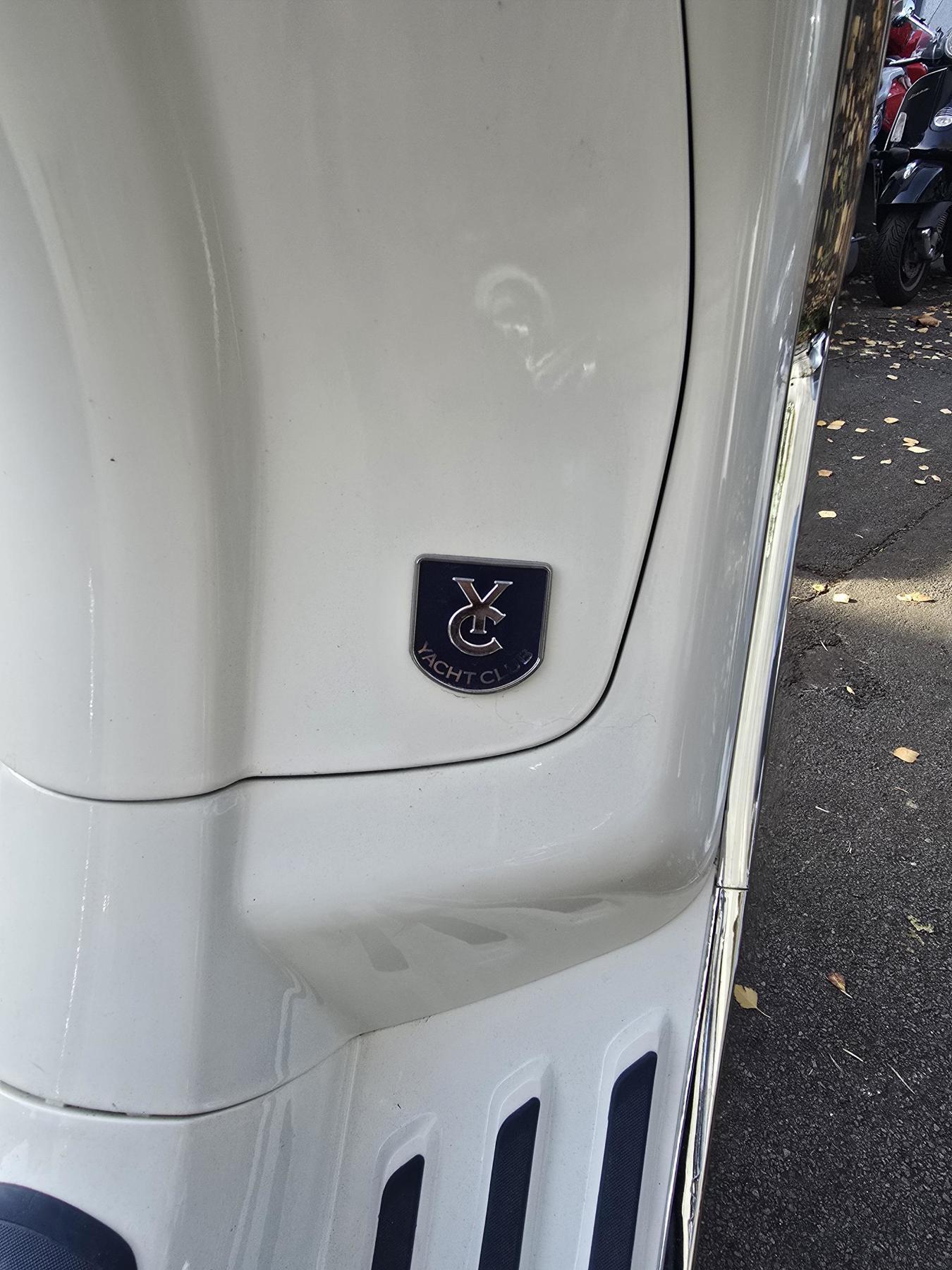 Vespa Primavera 50 YACHT CLUB limitiert