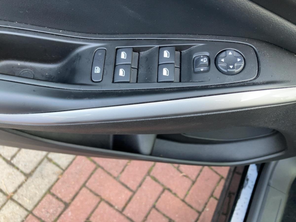 Fahrzeug-Bild 13