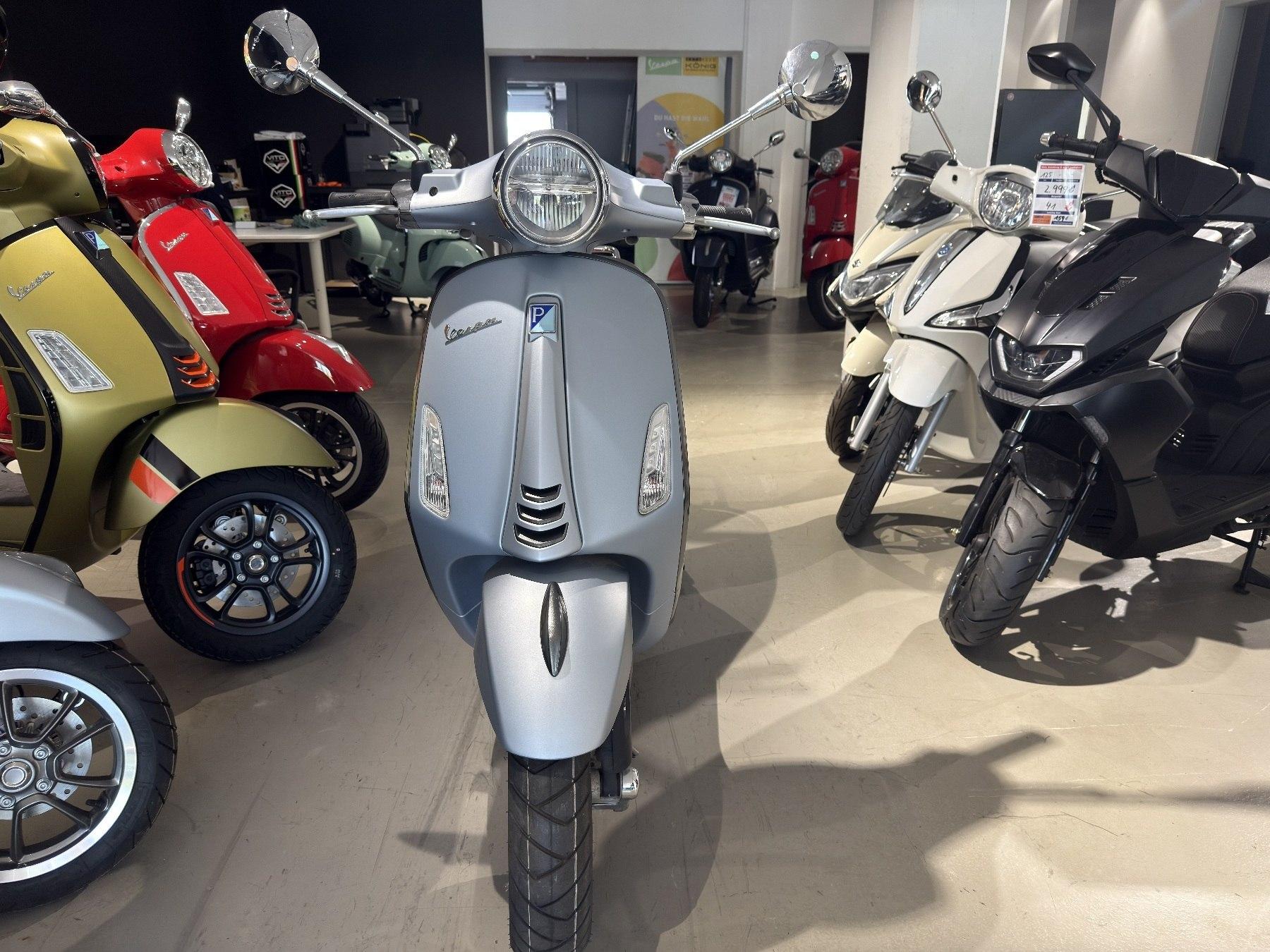 Vespa Primavera S 125 ABS MIA Cockpit