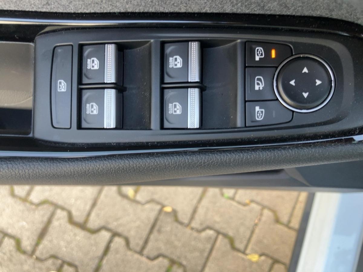 Fahrzeug-Bild 13