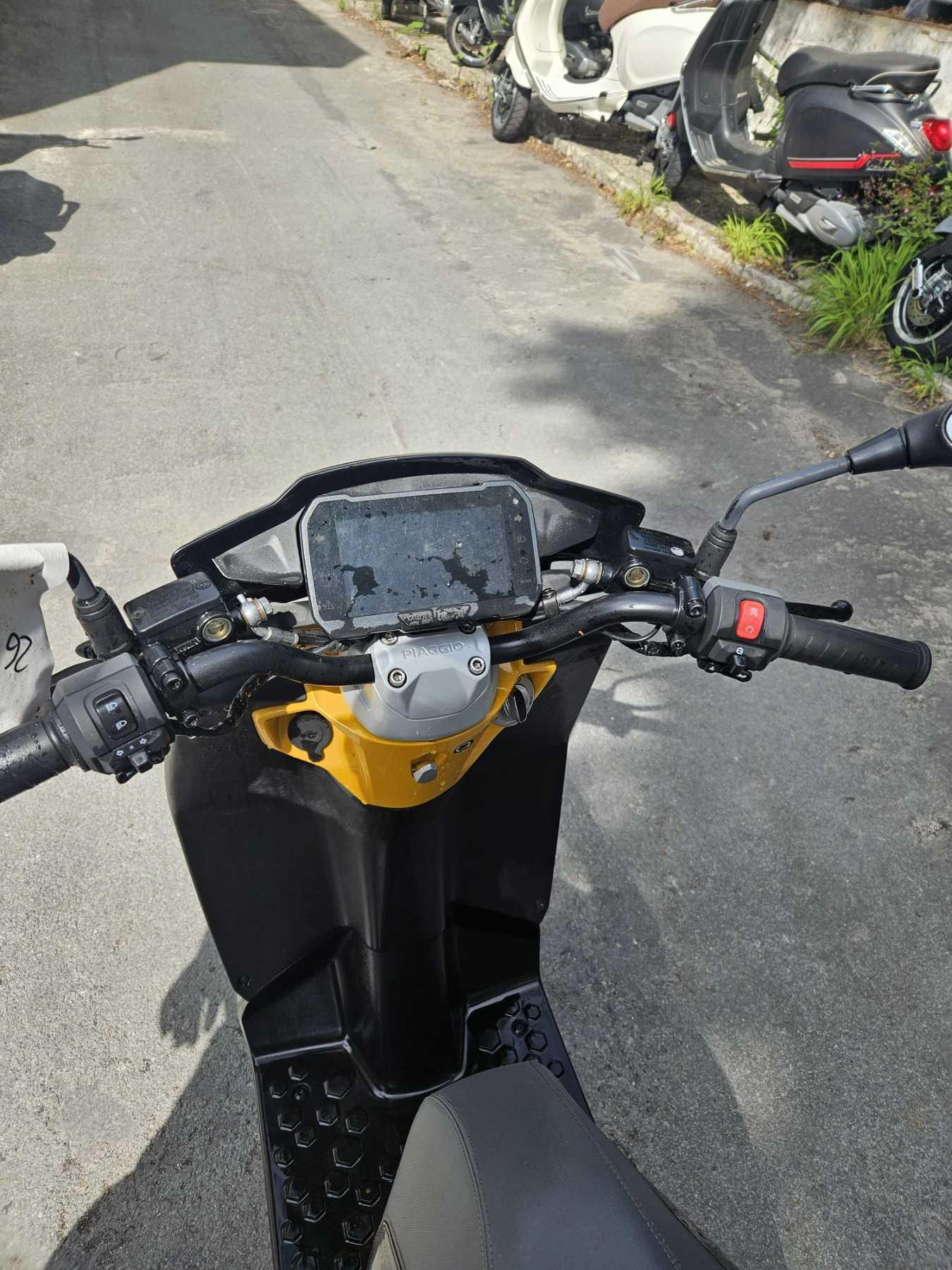 Fahrzeug-Bild 2