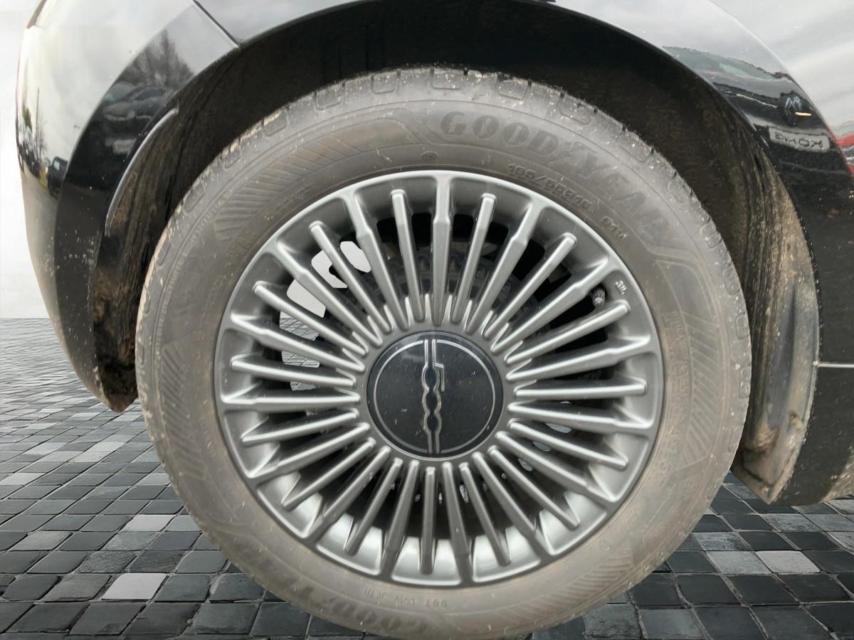 Fahrzeug-Bild 6