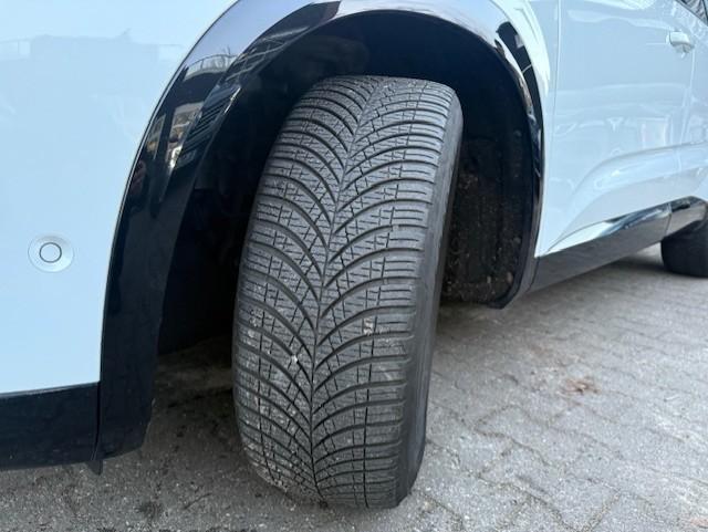 Fahrzeug-Bild 13