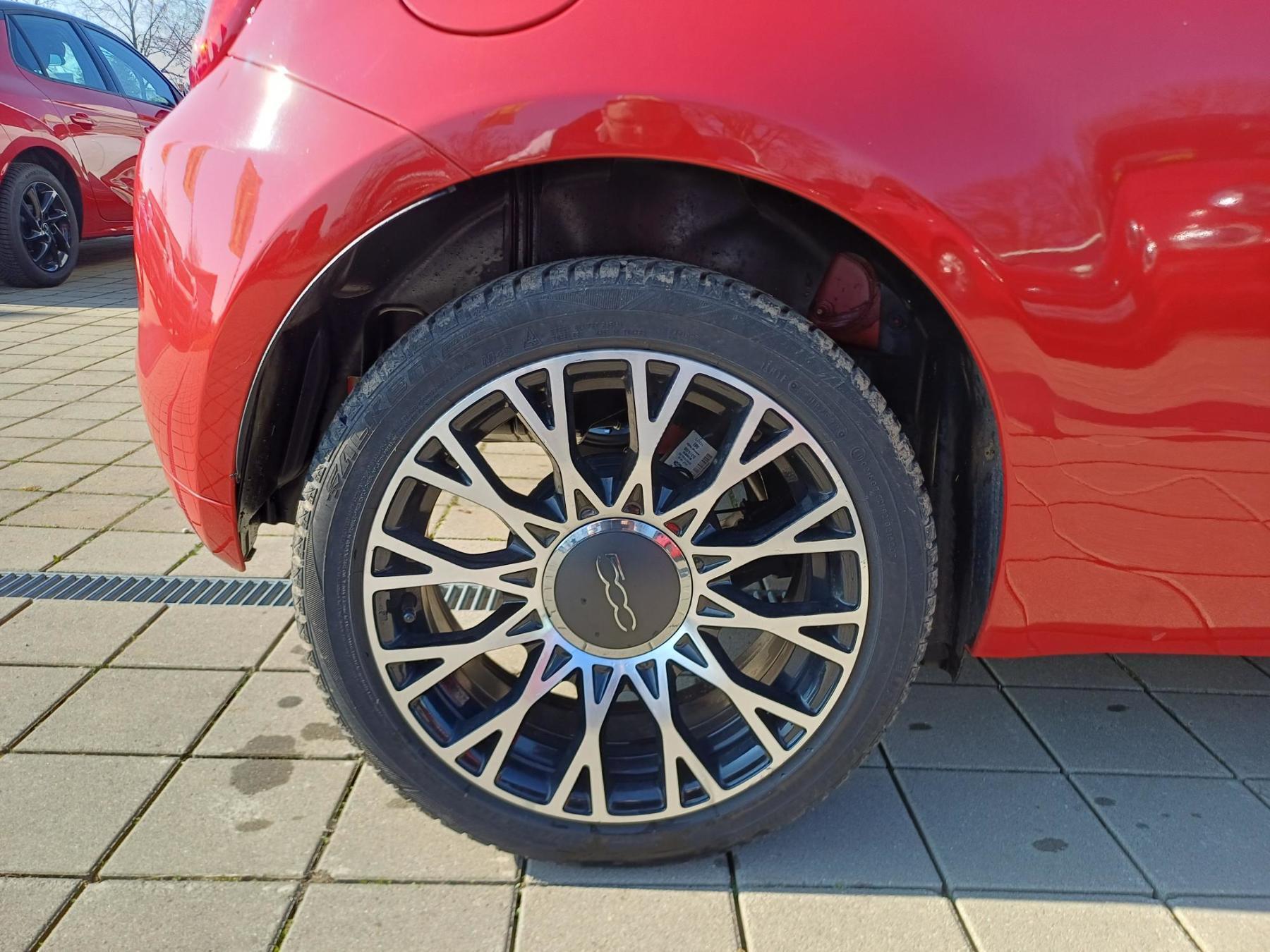 Fahrzeug-Bild 6