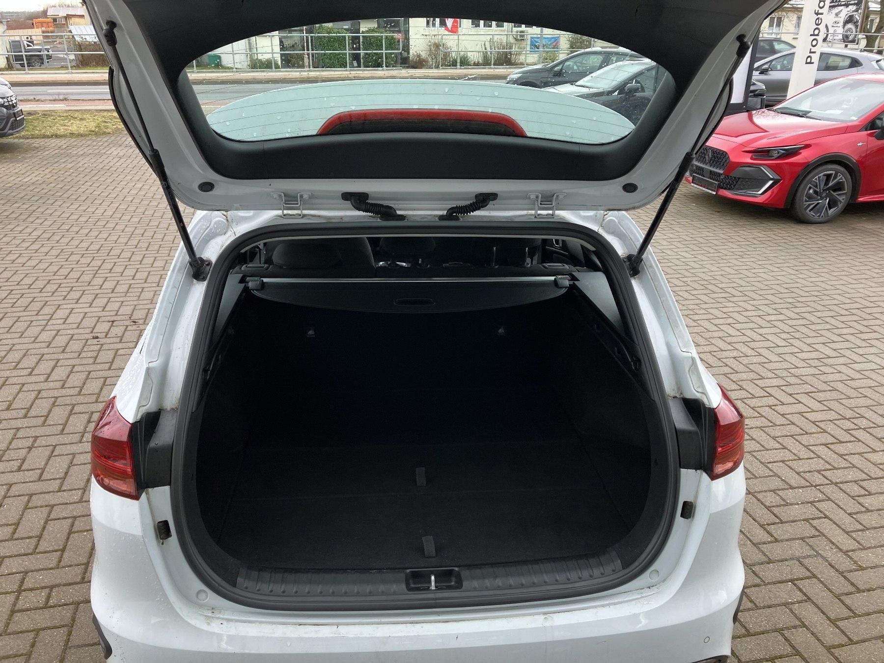 Fahrzeug-Bild 12