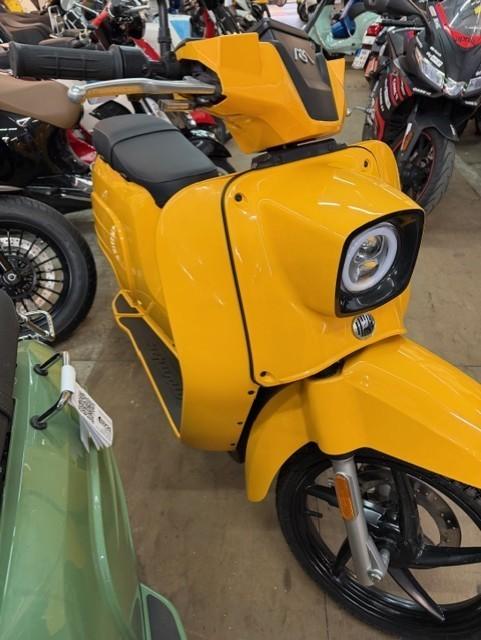 k.A. Bis zu 100 KM Reichweite bei zwei Akkus