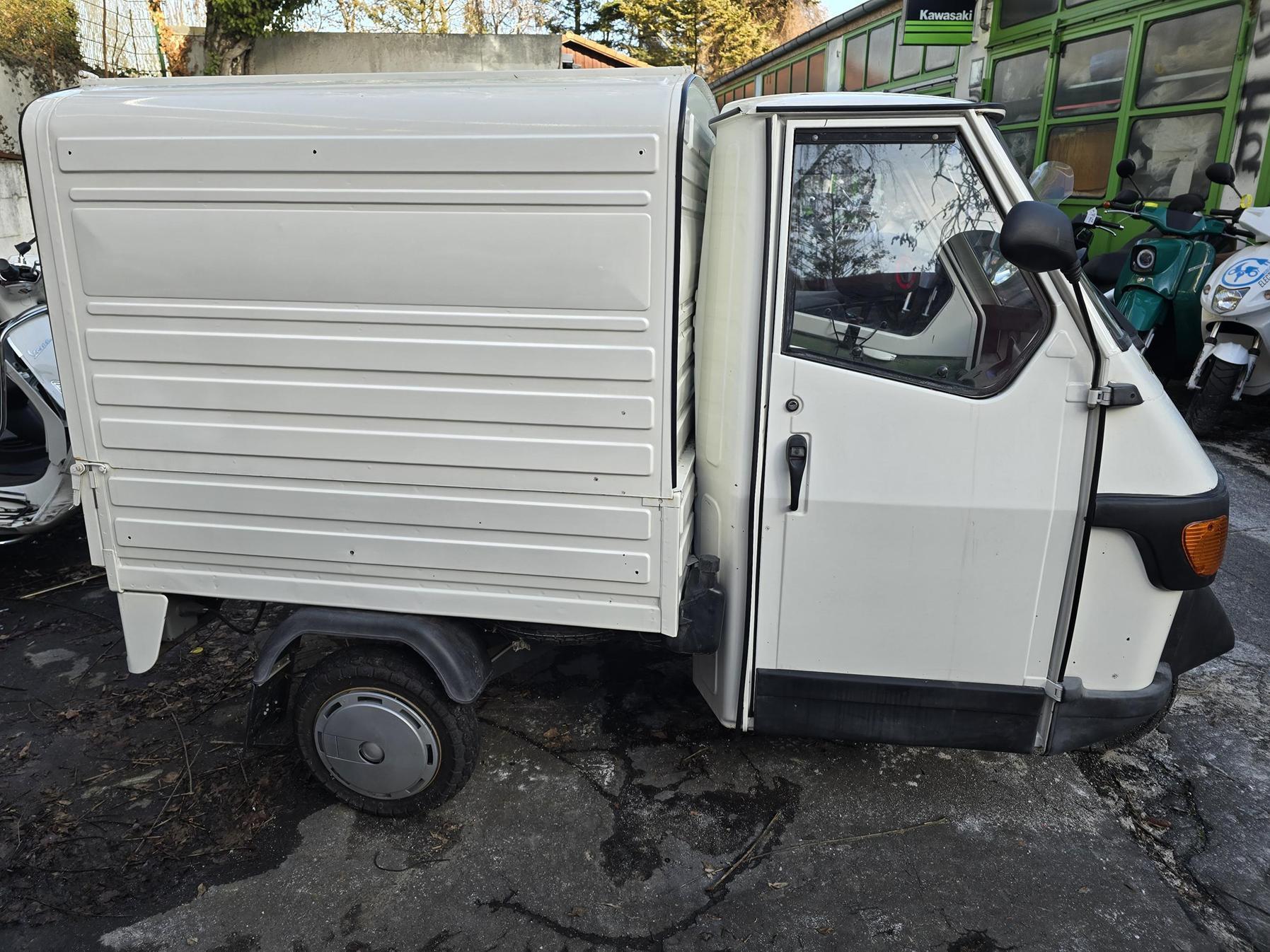 Piaggio APE 50 Kasten